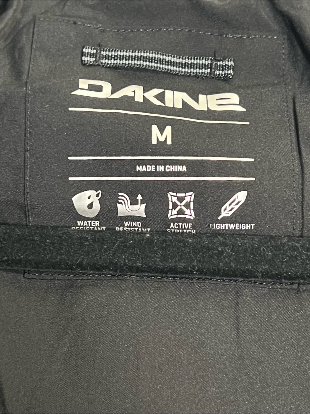 Dakine Black Lightweight Hooded Jacket with Full Zip - Picture 8 of 14